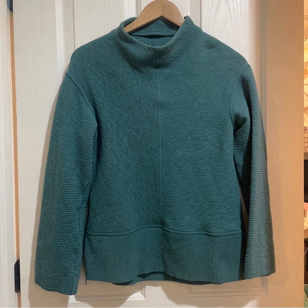 Lululemon Pullover Sweatshirt Size Small jade green size 4 Mock neck sweater EUC